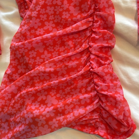 Spring Time Cute & Sexy Sheer Dress - Picture 4 of 5